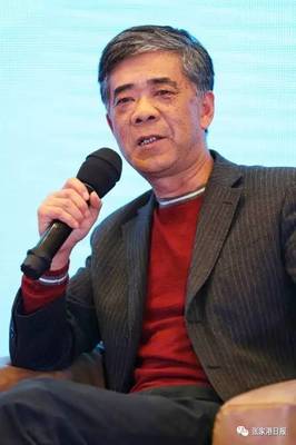 东方塑料董事长