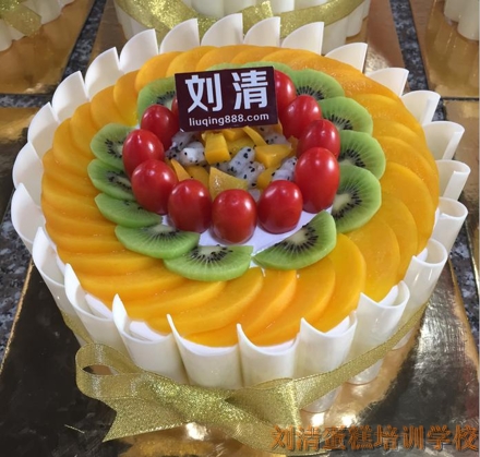 学做水果蛋糕