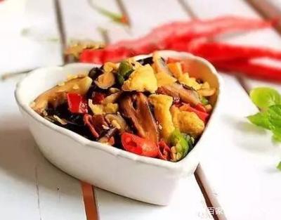 干香菇炒鸡蛋