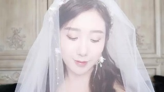 新娘脸上有痘痘的广告