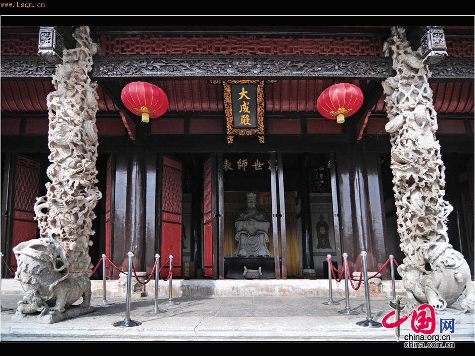 安顺4天：瀑布溶洞屯堡味
