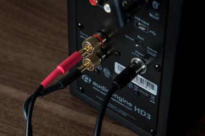电脑与音箱连接线