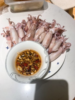 清蒸鱿鱼仔做法大全家常