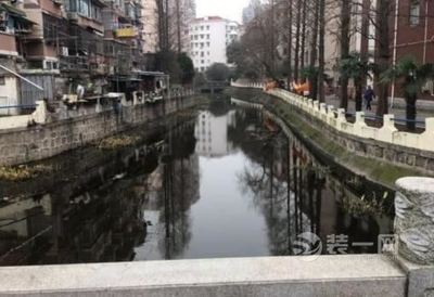 厨房灶台坐西向东好不好
