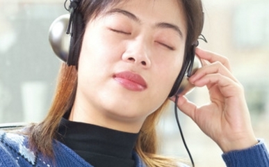孕妇能戴耳机听歌吗