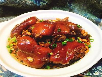 咸猪脚焖黄豆做法大全家常