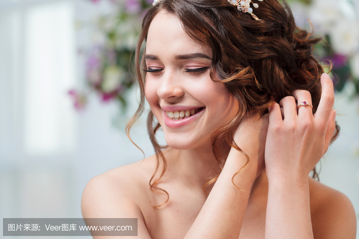 订婚发型女