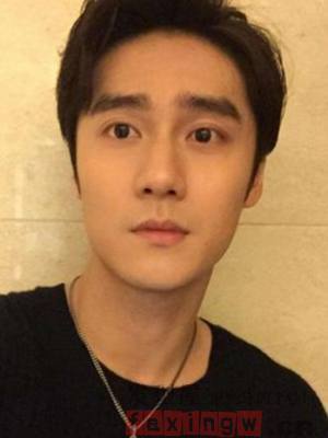 男生清爽短发无刘海