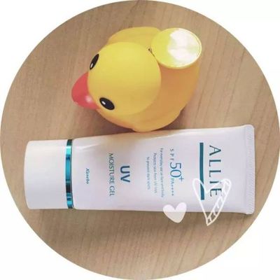 有痘痘能用护肤品吗