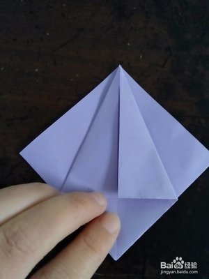 叠纸飞机的过程