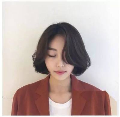 短发洗完后怎么打理