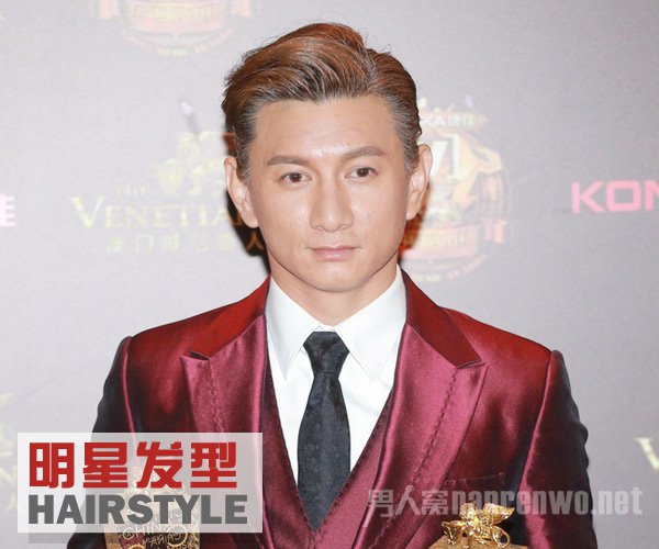 最近流行的发型男