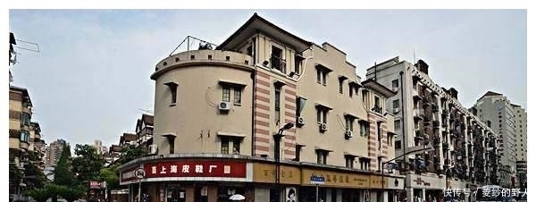 房子右边有路好吗