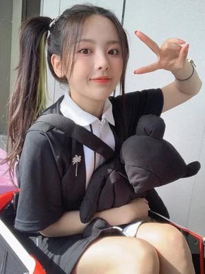 二次元刘海适合马尾吗