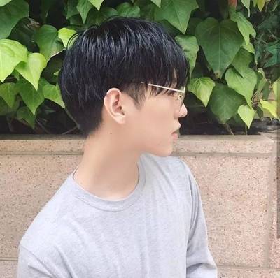 快手网红男短发发型
