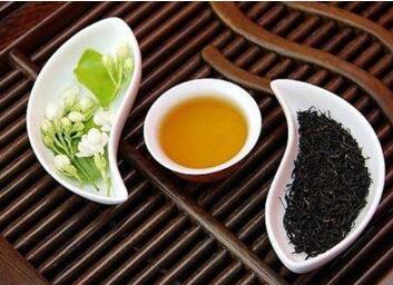 坐月子能不能喝茶