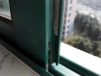 窗户密封条更换