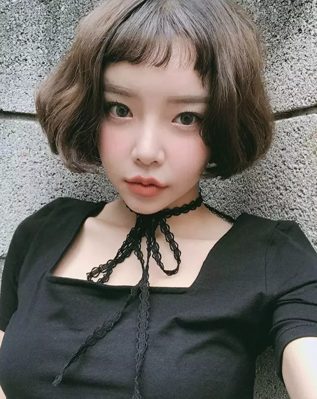 二次元短发发型