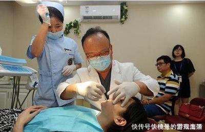 例假拔牙