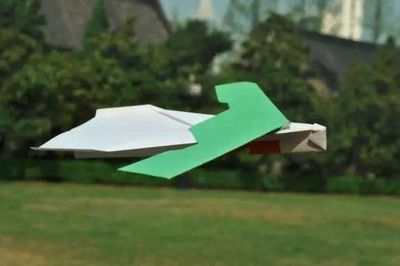 普通纸飞机原型图片下载