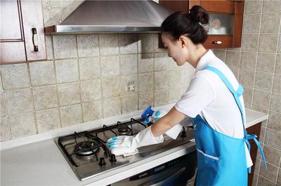 厨房油腻怎么清洗