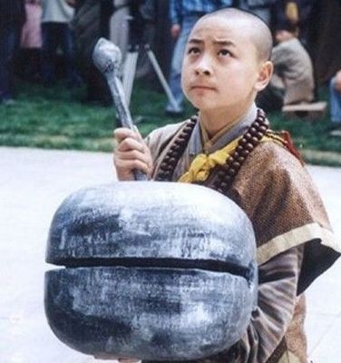 性格憨厚