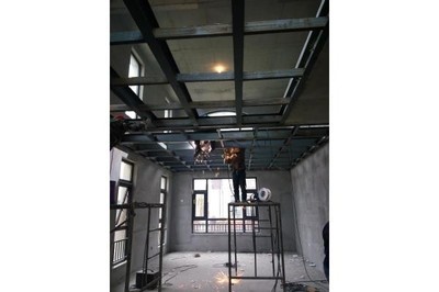 室内搭建二层