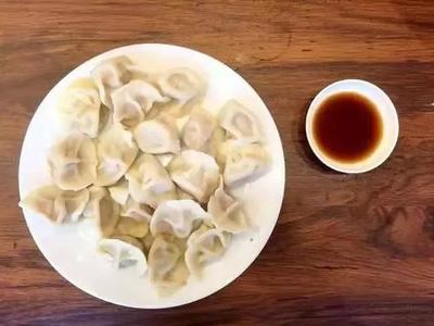 怀孕梦见吃饺子
