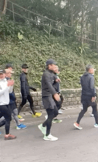 爬山减肥么