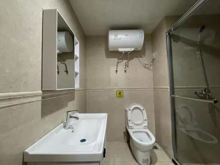 厨房洗手间共用热水器