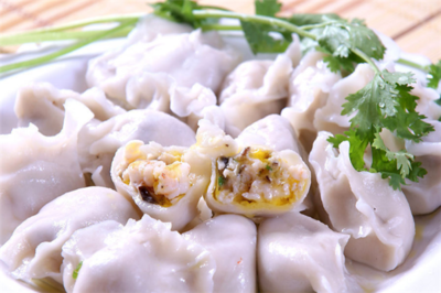 宝宝彩椒香菇饺子