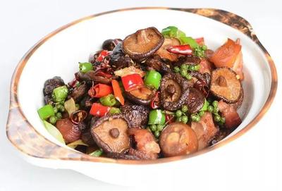 沙锅香菇牛尾