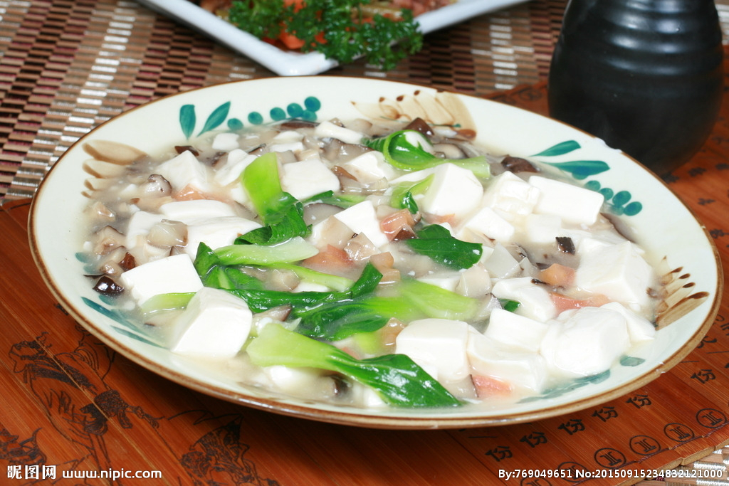 香菇肉丝炖豆腐