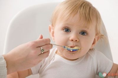 五个月的宝宝如何添加辅食