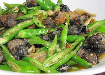 乌鸡炒鲜香菇