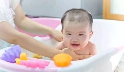 月子宝宝多久洗一次澡