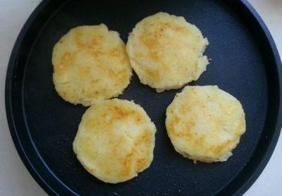 1岁宝宝土豆饼的做法