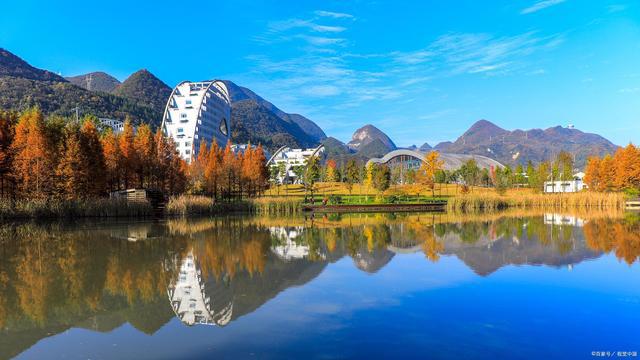 风景是水光山色