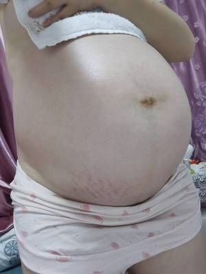 怀孕八个月肚子有多大图片