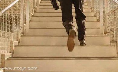 孕妇梦到下楼梯