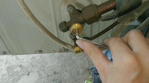 空调拆机收氟示意图