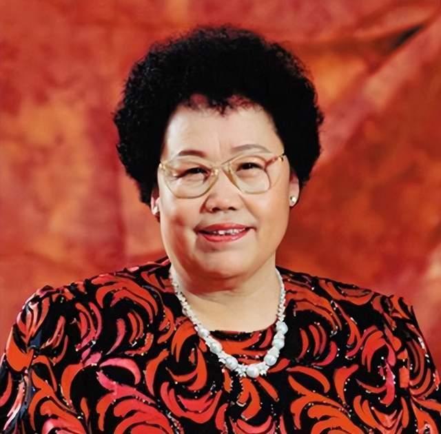 陈丽华面相