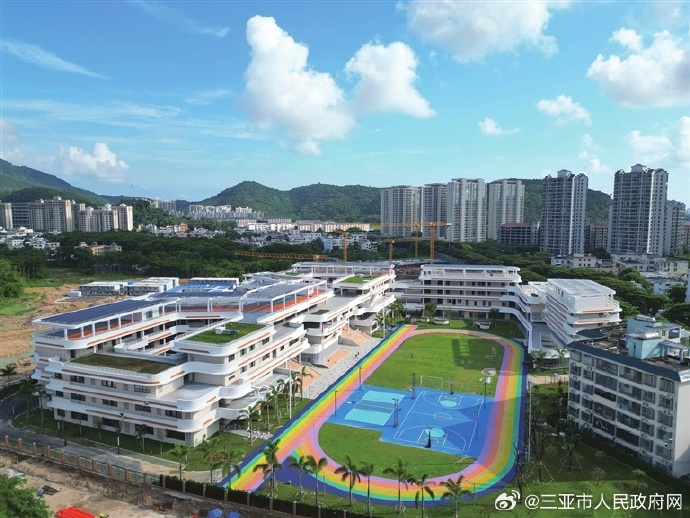 女生下海啥意思 辅助驾驶安全 华为乾崑TVC