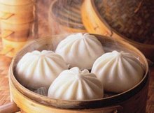 白菜肉包不出水制作方法
