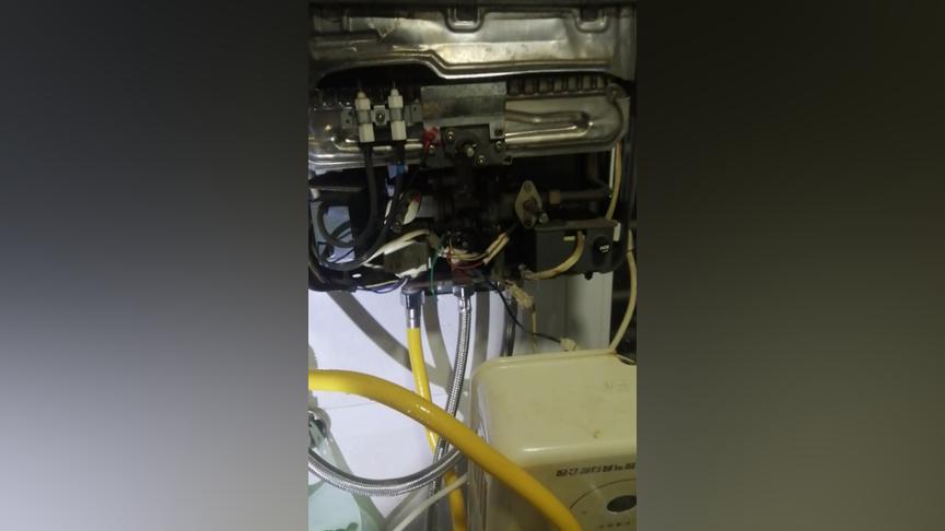 热水器水气联动阀漏水